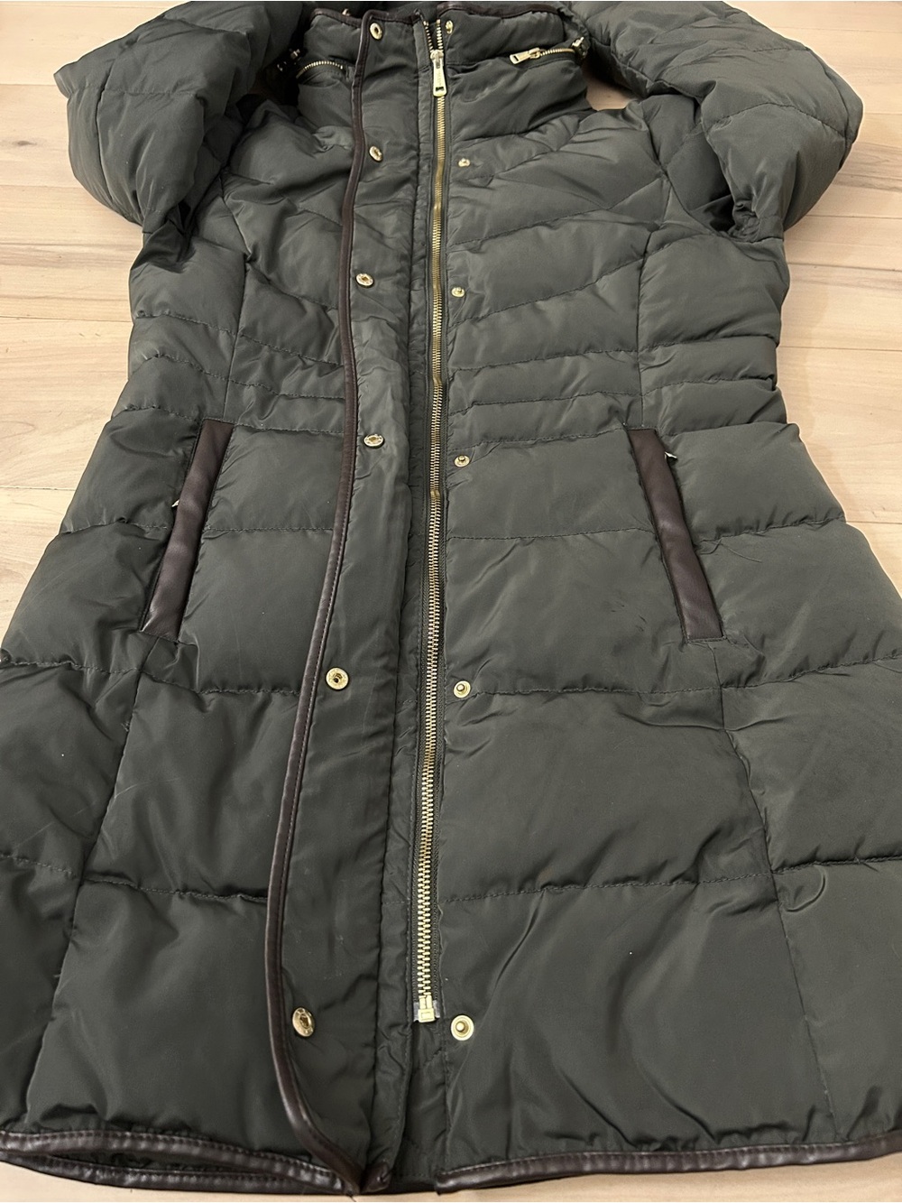 Cole Haan Signature Olive Green Down Puffer Hooded Jacket with Faux-Fur Medium - Picture 8 of 15